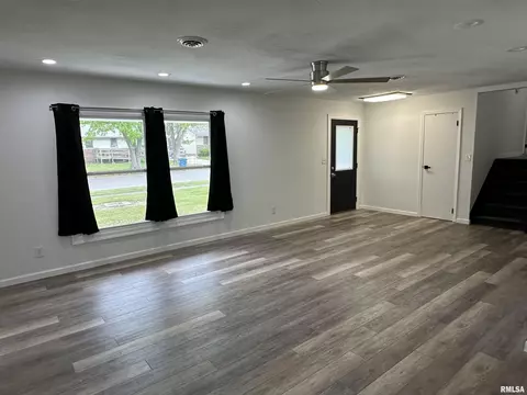 Living - 1815 Stonehenge Rd, Springfield, IL 62702 photo 4 of 9