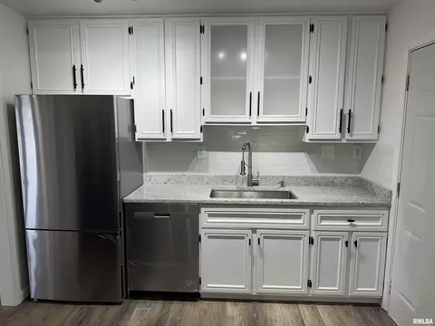 Kitchen - 1815 Stonehenge Rd, Springfield, IL 62702 photo 4 of 4
