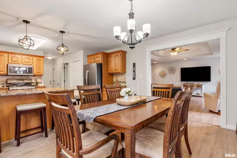 Dining - 4 Brook Ln, Riverton, IL 62561 photo 1 of 3