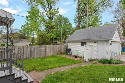 Exterior - 421 Outer Park Dr, Springfield, IL 62704 photo 4 of 4