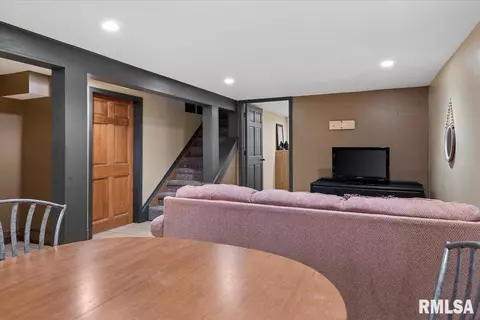 Other - 421 Outer Park Dr, Springfield, IL 62704 photo 9 of 15