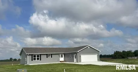 310 N Main St, Camp Point, IL 62320 photo 1