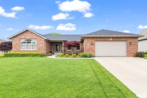 6400 Preston Dr, Springfield, IL 62711