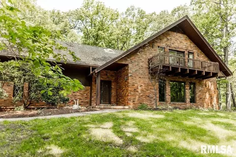 26266 E County Road 700 N Hwy, Easton, IL 62633