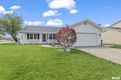 2816 Bemis Hts, Springfield, IL 62704
