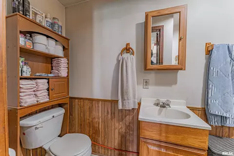 Bath - 204 Mulberry St, Lake Fork, IL 62541 photo 1 of 2
