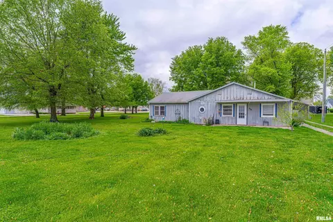 204 Mulberry St, Lake Fork, IL 62541