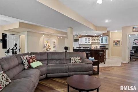 Other - 4306 Castle Pines Dr, Springfield, IL 62711 photo 12 of 20