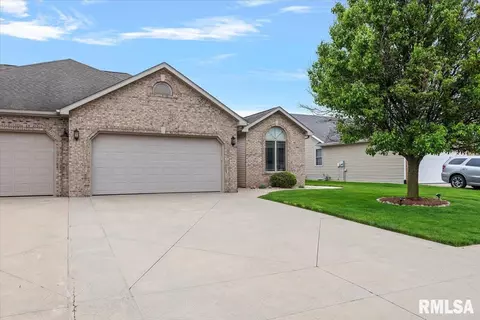 Exterior - 4306 Castle Pines Dr, Springfield, IL 62711 photo 9 of 9