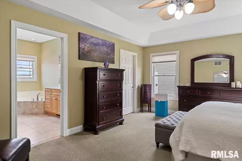 Bedroom - 4306 Castle Pines Dr, Springfield, IL 62711 photo 3 of 7