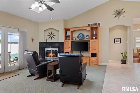 Other - 4306 Castle Pines Dr, Springfield, IL 62711 photo 5 of 20