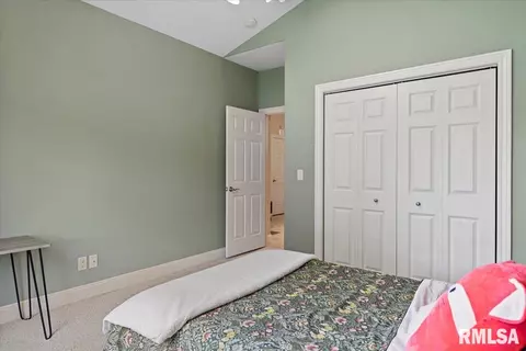Bedroom - 4306 Castle Pines Dr, Springfield, IL 62711 photo 2 of 7