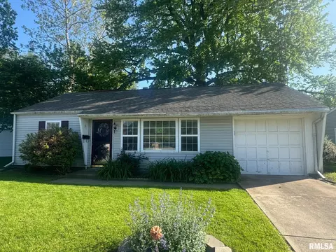 13 Barbara Ct, Springfield, IL 62704