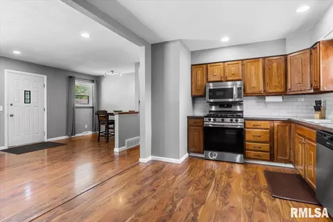 2600 S Sandgate Rd, Springfield, IL 62702 photo 10