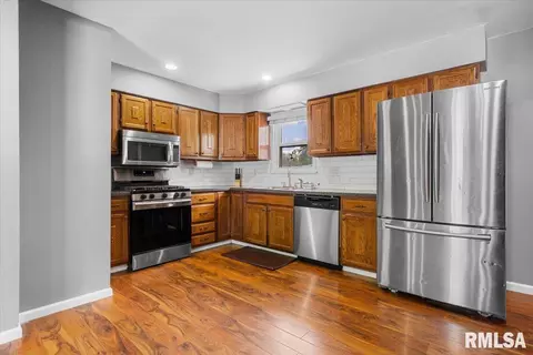 2600 S Sandgate Rd, Springfield, IL 62702 photo 9