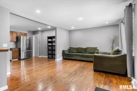 2600 S Sandgate Rd, Springfield, IL 62702 photo 5