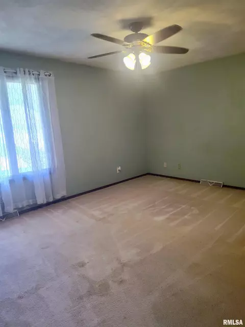 Bedroom - 1124 Steeplechase Dr, Springfield, IL 62712 photo 1 of 1