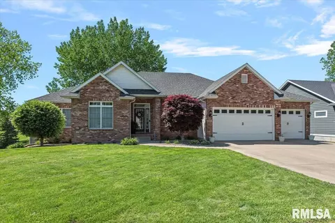 1629 Hoechester Rd, Springfield, IL 62712