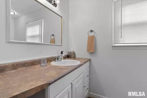 3156 Elmhurst Dr, Springfield, IL 62704 photo 17