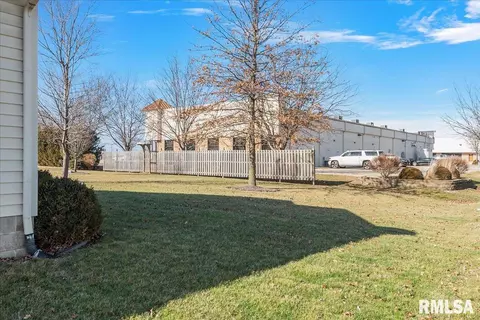 2805 Johnstone Rd, Springfield, IL 62711 photo 4