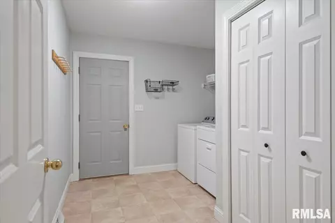 1213 Sugar Tree Ct, Chatham, IL 62629 photo 26