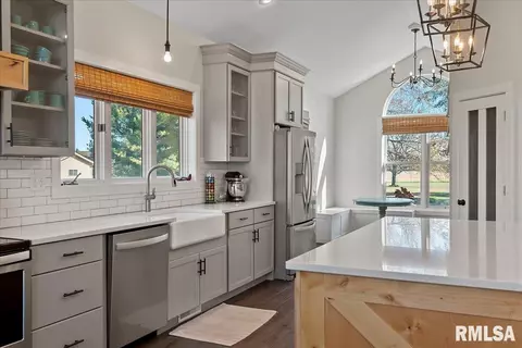 265 S Oaklane Rd, Springfield, IL 62712 photo 14