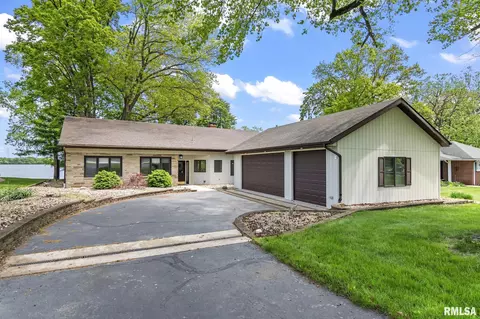 188 E Hazel Dell Ln, Springfield, IL 62712