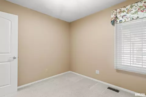 208 Glasgow Dr, Springfield, IL 62702 photo 25