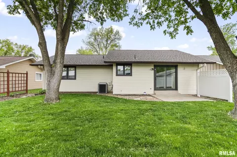 208 Glasgow Dr, Springfield, IL 62702 photo 29