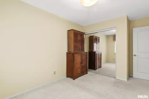 208 Glasgow Dr, Springfield, IL 62702 photo 21