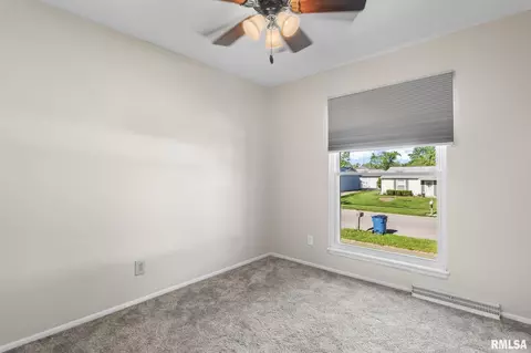 Bedroom - 2016 Stonehenge Rd, Springfield, IL 62702 photo 1 of 10