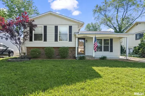Exterior - 2016 Stonehenge Rd, Springfield, IL 62702 photo 7 of 7