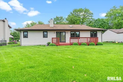 Exterior - 7908 Hunt Rd, Springfield, IL 62712 photo 5 of 8