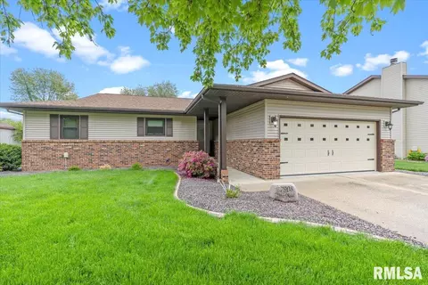 Exterior - 7908 Hunt Rd, Springfield, IL 62712 photo 3 of 8