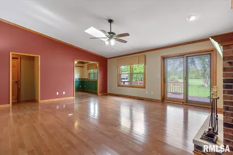 Living - 7908 Hunt Rd, Springfield, IL 62712 photo 1 of 5