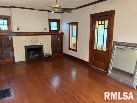 1700 S Douglas St, Springfield, IL 62704 photo 5