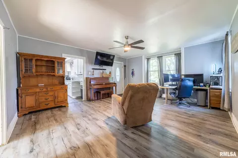 Other - 309 W State St, Payson, IL 62360 photo 4 of 10