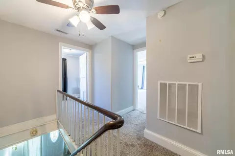 Entry Way - 309 W State St, Payson, IL 62360 photo 4 of 4