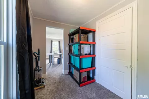 Entry Way - 309 W State St, Payson, IL 62360 photo 2 of 4