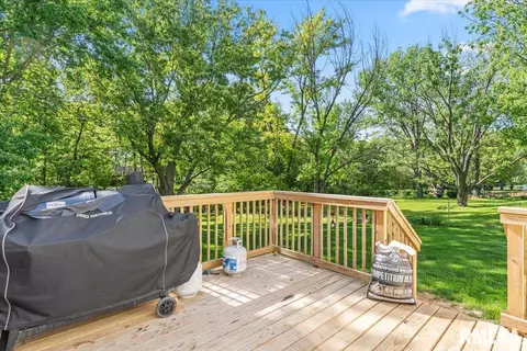 Exterior - 85 Pakey Dr, Springfield, IL 62712 photo 1 of 5