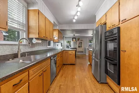 2034 S Lincoln Ave, Springfield, IL 62704 photo 11