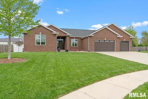 113 Ramblewood Dr, Chatham, IL 62629