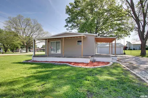 110 S East St, Hull, IL 62343