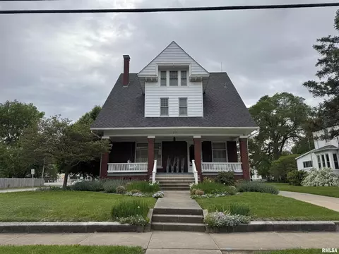 1216 N Cherry St, Galesburg, IL 61401