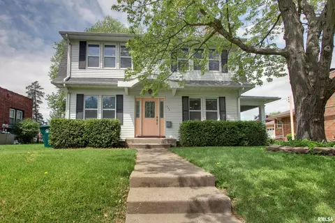 806 S 24th St, Quincy, IL 62301