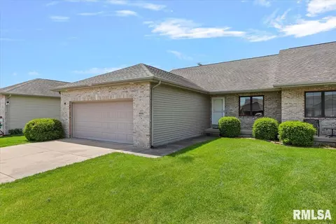 4315 Castle Pines Dr, Springfield, IL 62711 photo 2