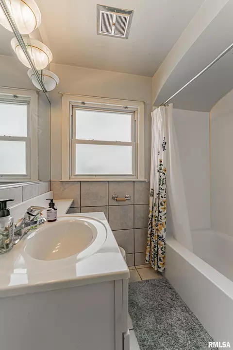 1825 N 22nd St, Springfield, IL 62702 photo 12