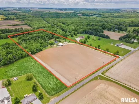 000 1330 N Rd, Taylorville, IL 62568