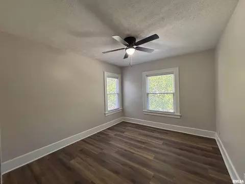 Bedroom - 620 W Vine St, Springfield, IL 62704 photo 1 of 3