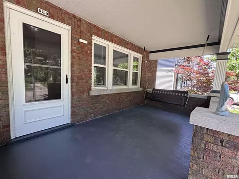 Exterior - 620 W Vine St, Springfield, IL 62704 photo 4 of 7